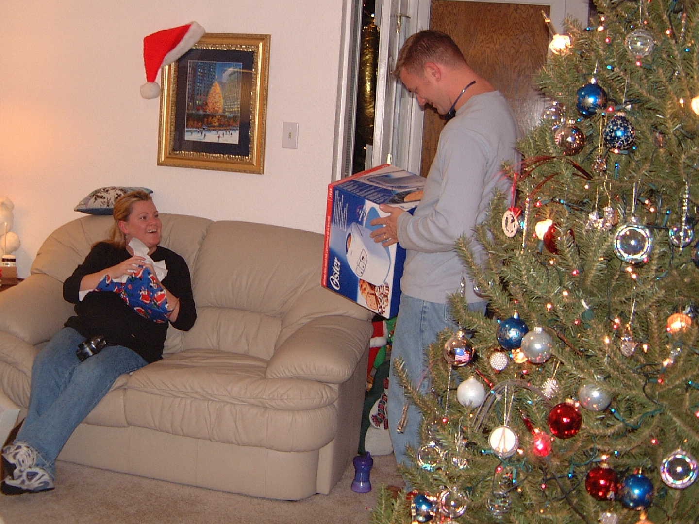 2001-12-24 Christmas Eve J&J 12.jpg
